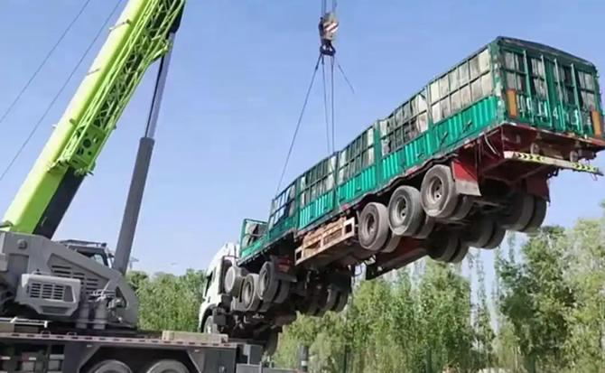 苏仙区道路脱困救援案例